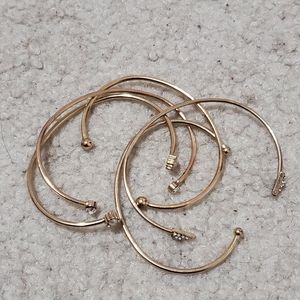 Gold bracelet set